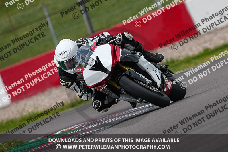 donington no limits trackday;donington park photographs;donington trackday photographs;estoril;event digital images;motorbikes;no limits;no limits trackdays;peter wileman photography;portugal;trackday;trackday digital images;trackday photos